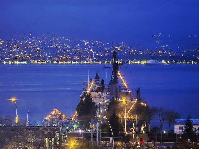 KOCAELİ İZMİT KOZLUK’TA FULL DENİZ MANZARALI, GENİŞ 2+1 DAİRE