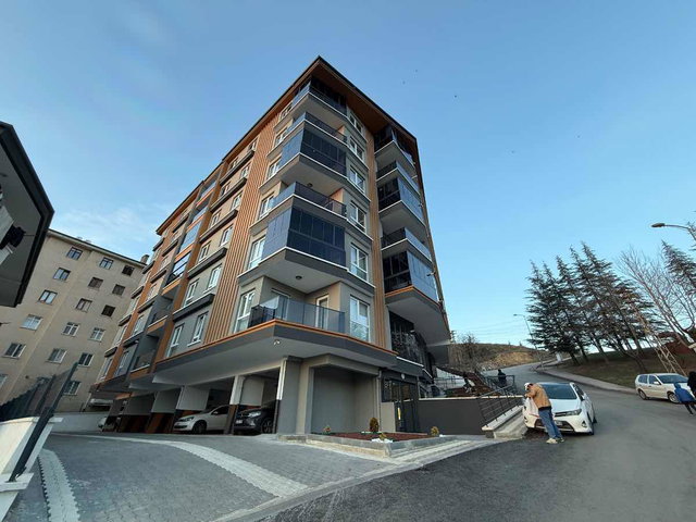 ÇALDIRANDA SIFIR 3+1 LÜKS 120 M² OTOPARKLI VEGA AVMYE 500M