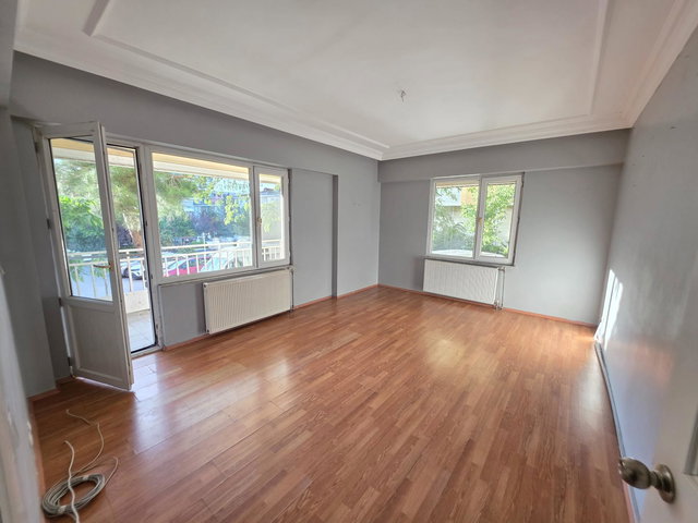 PENDİK YAYALAR SİTE İÇİ 3+1 PEYZAJ CEPHE 3 BALKON 130M2 KİRALIK