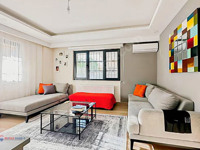 BAHÇELIEVLER MERKEZDE 60M2 GENIŞ 1+1
