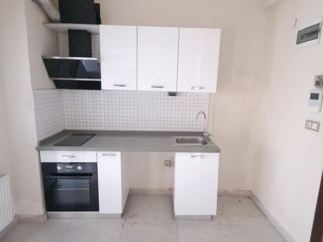 YENİBAĞLAR’DA 6. KAT 1+1 KİRALIK DAİRE | BALKONLU | MERKEZİ ISITMA (PAY ÖLÇER)