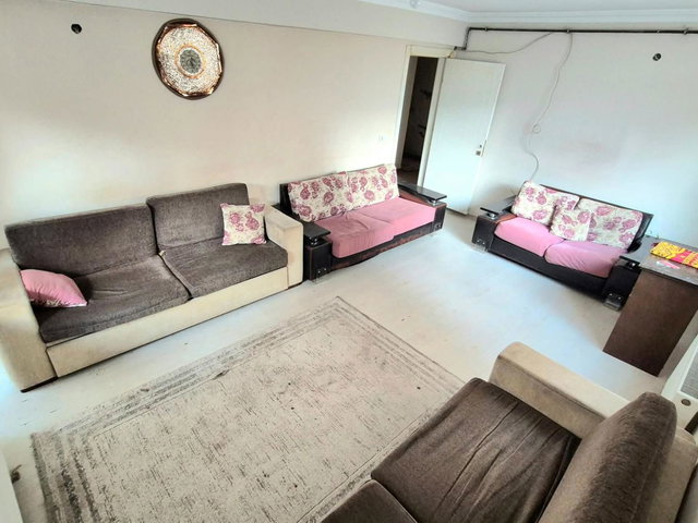 REMAX KANYON'DAN KELEPİR!! 8 YILLIK BİNA 2+1 DAİRE SATIŞTA