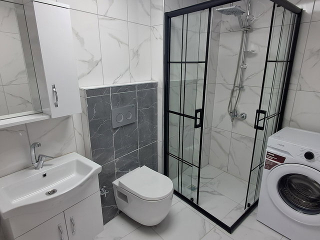 ŞİRİNTEPE’DE SIFIR, EŞYALI 1+1 | BALKONLU | DOĞALGAZ KOMBİLİ | BOŞ