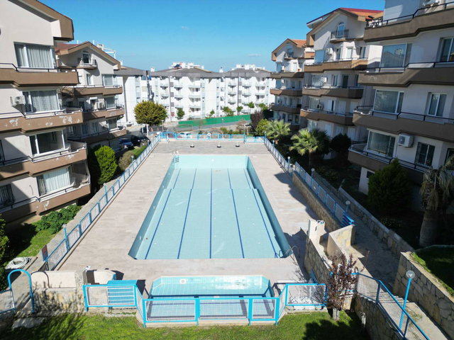 KUŞADASI EGE MAH. ALTIN GRUP SİTESİ’NDE 3+1  GENİŞ FERAH DAİRE
