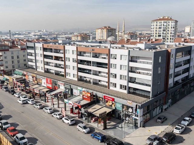 HASTANE VE METRO KARŞISINDA ÖN KÖŞE ÇIFT CEPHE 2+1 SATILIK DAIRE