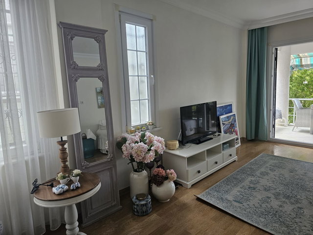 BÜYÜKÇEKMECE’DE GÜNEY CEPHELİ FULL DENIZ MANZARALI  4+1 TRIPLEKS DAIRE