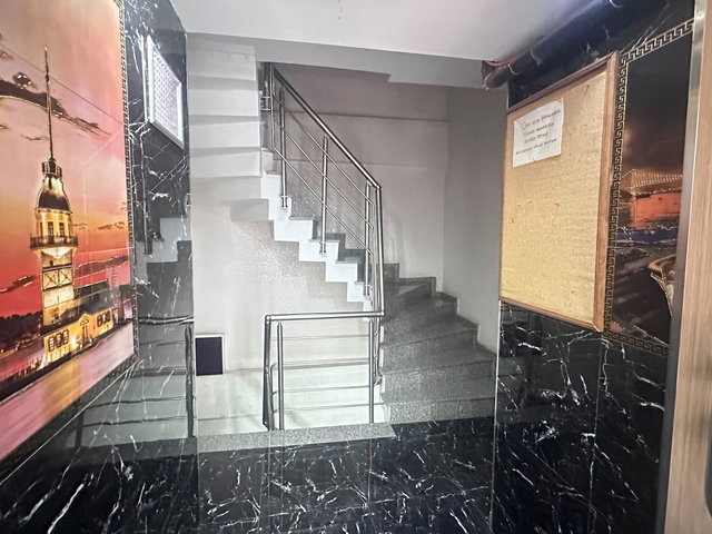 METROBÜSE YAKIN 2+1 DAİRE