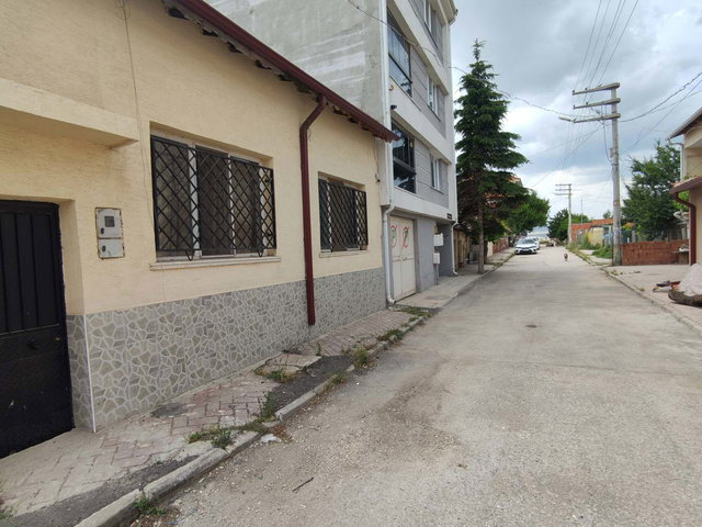 ESKİŞEHİR ŞİRİNTEPE’DE BAHÇE KATI 2+1 MÜSTAKİL EV | DOĞALGAZ KOMBİLİ, BALKONLU
