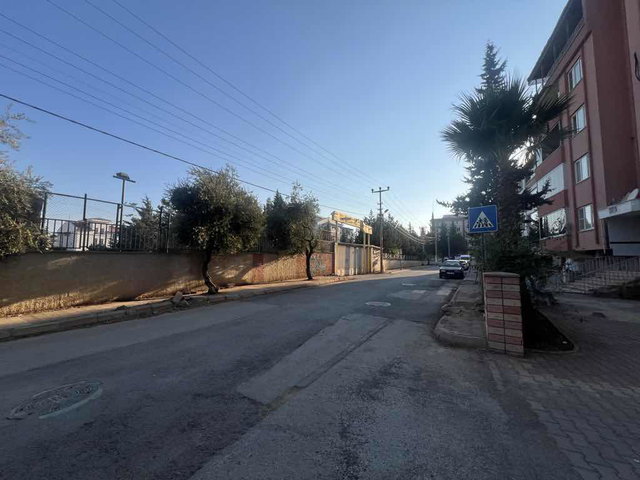 ONİKİŞUBAT’TA 170 M² NET, 3+1, 2 BANYOLU, BALKONLU GİRİŞ KAT DAİRE