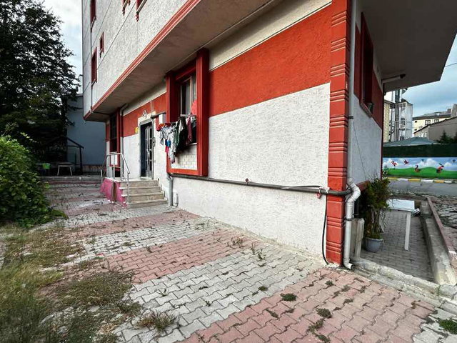 ÇEKMEKÖYÜN PRESTİJLİ LOKASYONUNDA KREDİ SORUNSUZ FIRSAT ARA KAT