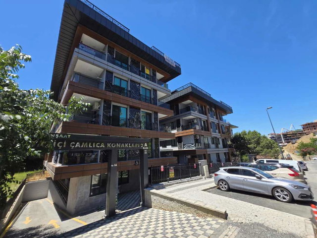 REMAX ASHILL ÜSKÜDAR BURHANIYE BUTIK SITEDE ARA KAT  KIRALIK 2+1 DAIRE