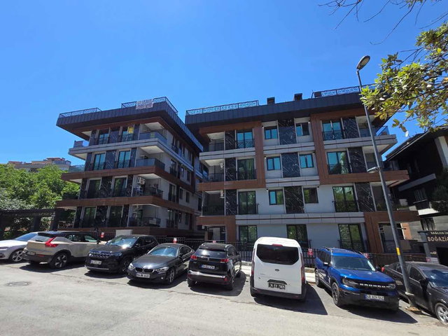 REMAX ASHILL ÜSKÜDAR BURHANIYE BUTIK SITEDE ARA KAT  KIRALIK 2+1 DAIRE