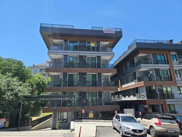 REMAX ASHILL ÜSKÜDAR BURHANIYE BUTIK SITEDE ARA KAT  KIRALIK 2+1 DAIRE