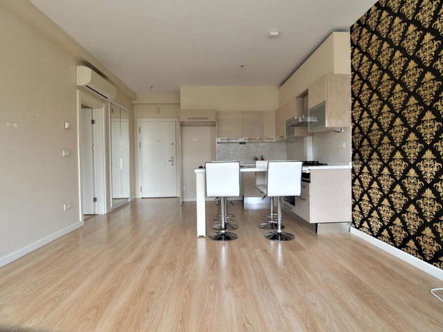 REMAX PROF SANCAKTEPE SİNPAŞ AQUA CITY 2010 EBEYEN BANYOLU SATILIK 2+1 DAİRE