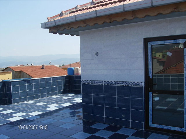 İBNİ SİNA MAHALLESİNDE MEDINE CAMII KARŞISINDA SATILIK TRIPLEX GAYRIMENKUL