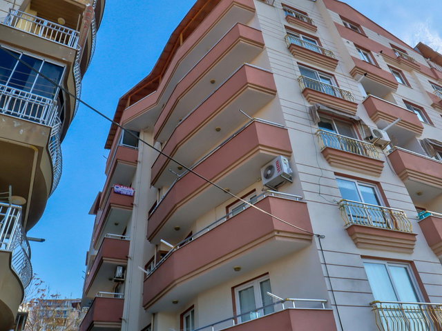 SALİMBEYDE MERKEZDE DOĞALGAZLI, DENİZ MANZARALI, EŞYALI, OTOPARKLI, ASANSÖRLÜ 2+1 ARAKAT DAİRE