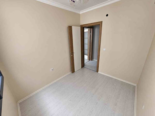 CUMHURİYET MAHALLESİ’NDE SATILIK 2+1 DAİRE