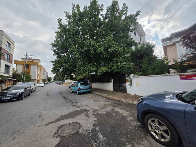 TUZLA POSTANE'DE KİRALIK 3,5+1 LÜKS DAİRE