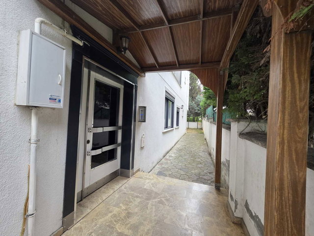 TUZLA POSTANE'DE KİRALIK 3,5+1 LÜKS DAİRE