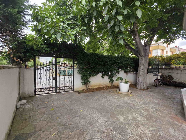 TUZLA POSTANE'DE KİRALIK 3,5+1 LÜKS DAİRE