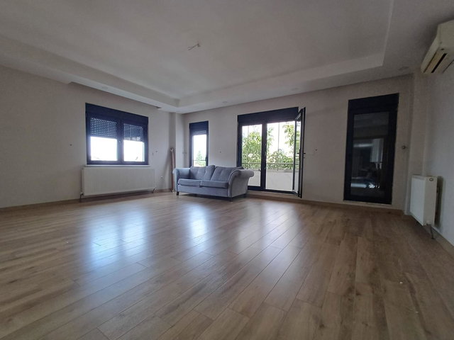 TUZLA POSTANE'DE KİRALIK 3,5+1 LÜKS DAİRE