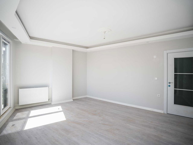 YENİDOĞAN'DA YAŞAM VADİSİNE YAKIN-KAPALI OTOPARKLI 2+1 DAİRE