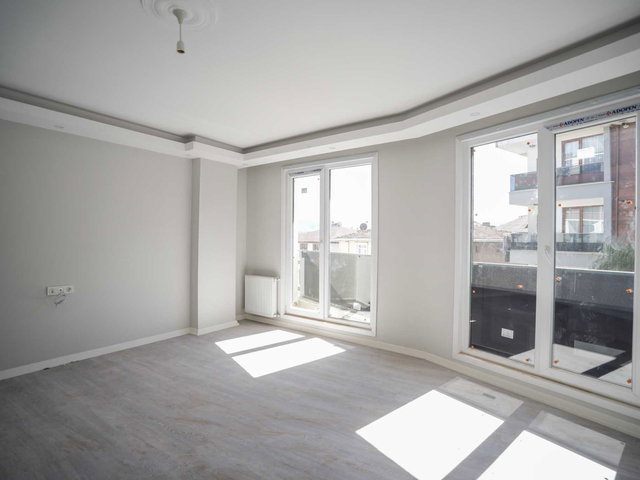 YENİDOĞAN'DA YAŞAM VADİSİNE YAKIN-KAPALI OTOPARKLI 2+1 DAİRE