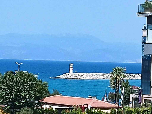 KUŞADASI’NDA 2+1 DENİZ MANZARALI KİRALIK DAİRE