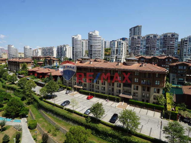 BOSPHORUS CITY SATILIK YENILENMIŞ 2+1 103M2 MANZARALI DAIRE