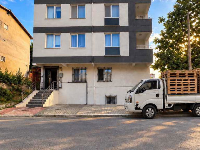 SULTANBEYLİ HAMİDİYE PETROL YOLU ÜZERİNDE 3+1 FERAH DAİRE