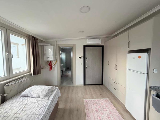 AHATLI ULUSOY CADDESİNDE 1+0 EŞYALI KİRALIK DAİRE
