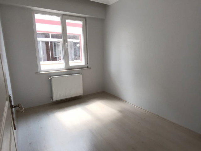 RE/MAX DREAM'DEN YAVUZ SULTAN SELİM'DE SATILIK ARAKAT DAİRE