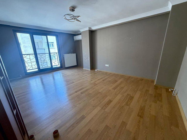 GEBZE HACIHALİL MAH. KIZILAY CAD. ÜZERİ 2+1 ARAKAT BOŞ DAİRE