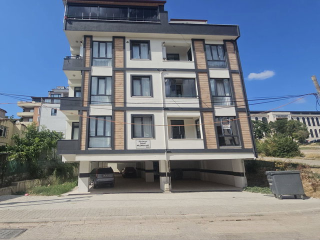KÖRFEZ KOCAELİ ÜNİ.YABANCI DİLLER Y.O. YANI SATILIK 1+1 DUBLEX