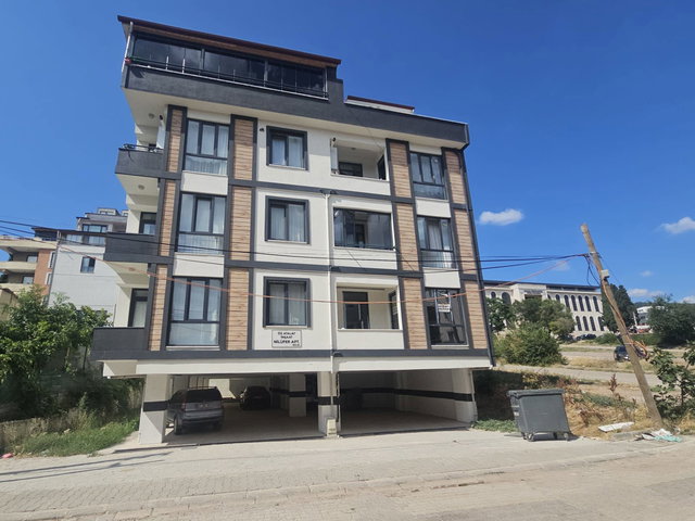 KÖRFEZ KOCAELİ ÜNİ.YABANCI DİLLER Y.O. YANI SATILIK 1+1 DUBLEX