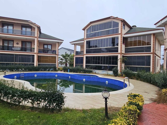 REMAX DREAM'DEN KERPE'DE SİTE İÇİ 1+1 EŞYALI SATILIK DAİRE