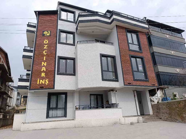 DERİNCE FATİH SULTAN MAHALLESİ'NDE 3+1 ÇATI DUBLEKS
