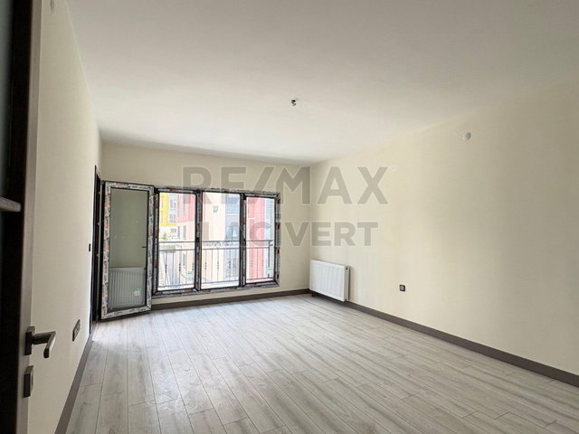 RE/MAX LACIVERT'TEN HILALKENT TOKILER'DE KIRALIK 2+1 DAIRE