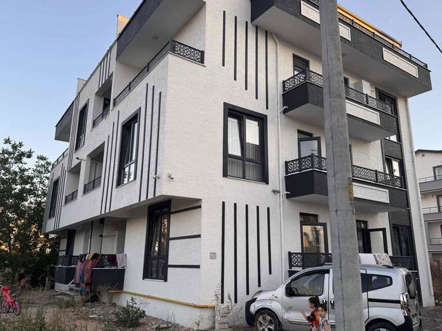 DERİNCE’DE 2+1, BALKONLU, BOŞ VE TAPULU DAİRE | 70 M² BRÜT