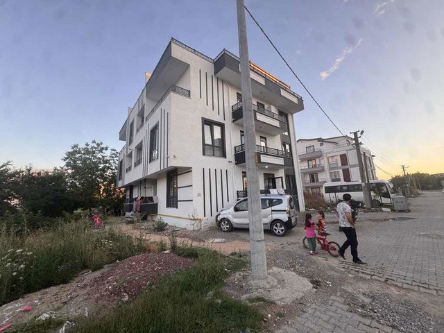 DERİNCE’DE 2+1, BALKONLU, BOŞ VE TAPULU DAİRE | 70 M² BRÜT