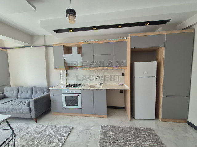 RE/MAX LACİVERT'TEN DADAŞKENT'TE EŞYALI KİRALIK 1+1 DAİRE
