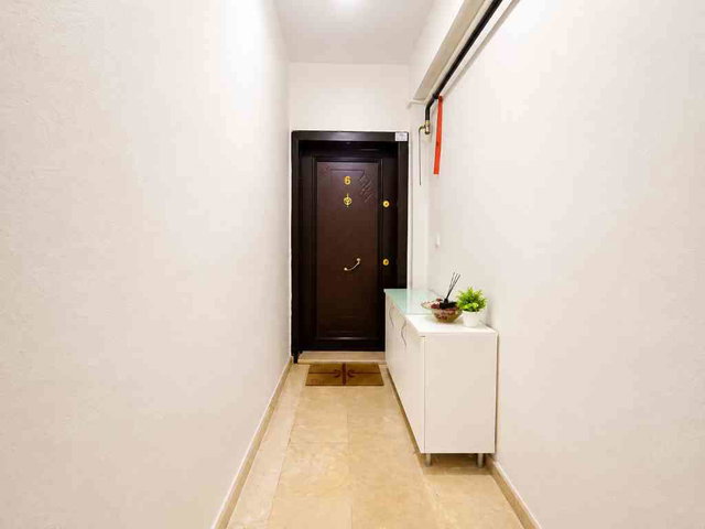 KUŞADASI 7 EYLÜL OKULUNA YAKIN, YAPILI 2+1 DAİRE