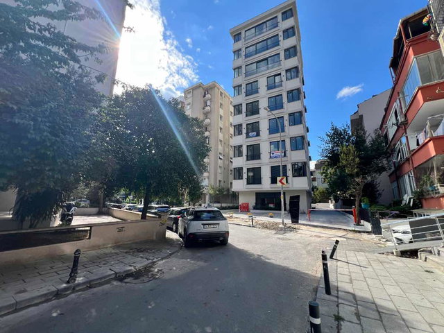 FENERBAHÇE’DE KALAMIŞ SAHİL’E PARALEL SOKAKTA, SIFIR 2+1 | KATTA TEK | 95M² NET