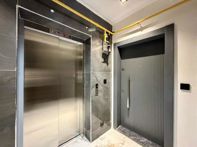 ATAKUM KÖRFEZ’DE TRAMVAYA YAKIN LÜKS EŞYALI 1+1 DAİRE