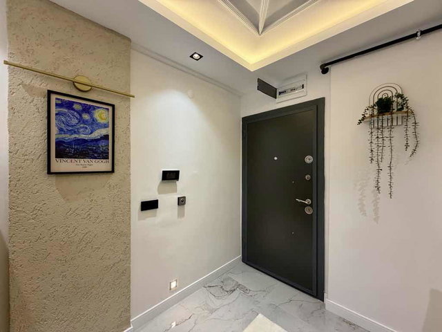 ATAKUM KÖRFEZ’DE TRAMVAYA YAKIN LÜKS EŞYALI 1+1 DAİRE