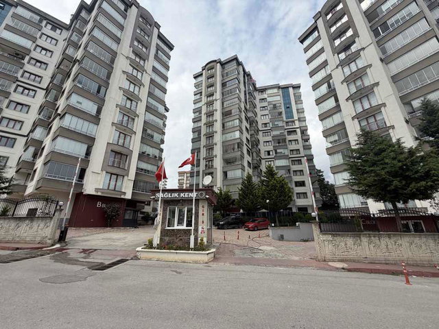 SAMSUN İLKADIM’DA 4+1 | 188 M² NET | 3. KAT | BALKONLU, KREDİYE UYGUN GENİŞ DAİRE