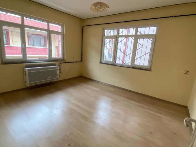 REMAX SOFTTAN MERKEZI KONUMDA SATILIK DAIRE