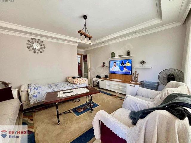 ÜMRANİYE İNKİLAP MAH. SATILIK ARAKAT 2+1 DAİRE