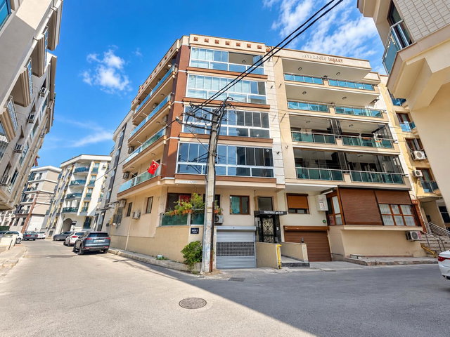 ŞEMIKLER’DE 90 M² 2+1 | KAPALI OTOPARK + 14 YAŞINDA + İZBAN YAKINI