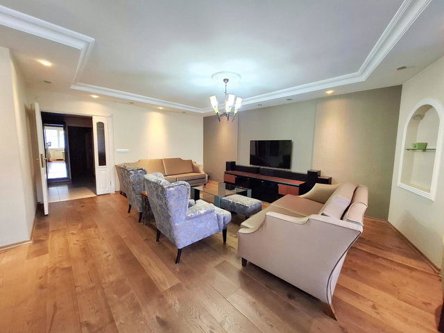 ŞİŞLİ SIRACEVİZLER CADDESİ ÜZERİNDE  ASANSÖRLÜ  EŞYALI  KİRALIK  4+1 ARA KAT DAİRE